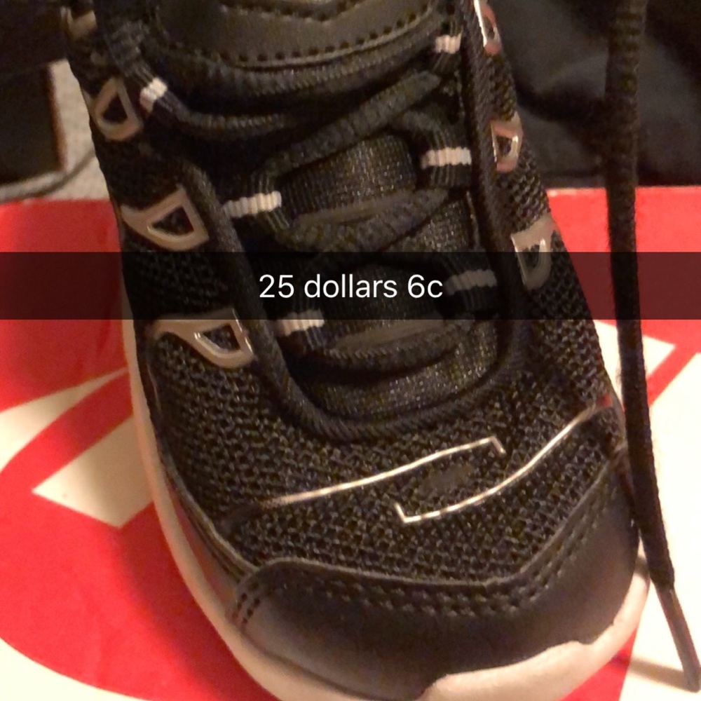 Toddler shoes